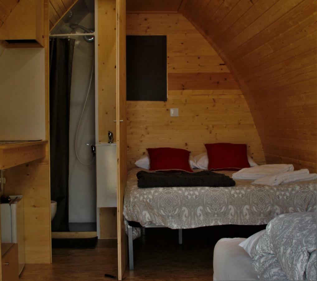 Glamping Hills Otel Santa Comba de Rossas Dış mekan fotoğraf